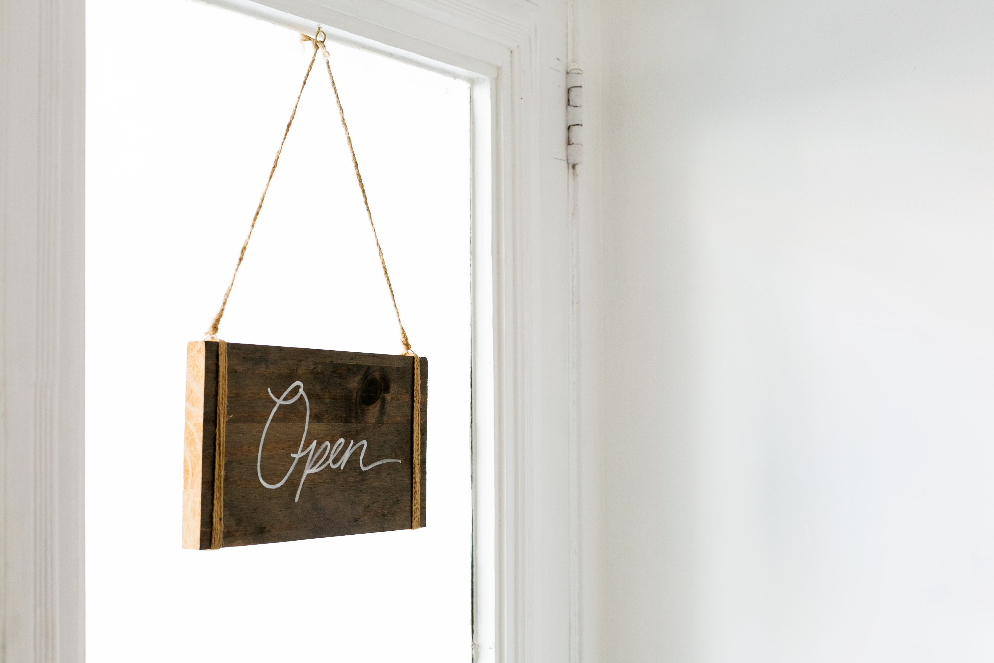 IT’S SMALL BUSINESS SATURDAY! Why shopping small is a big deal